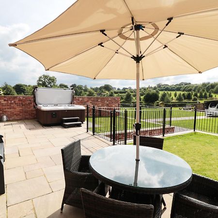 Manor Barn Villa Fulford  Luaran gambar
